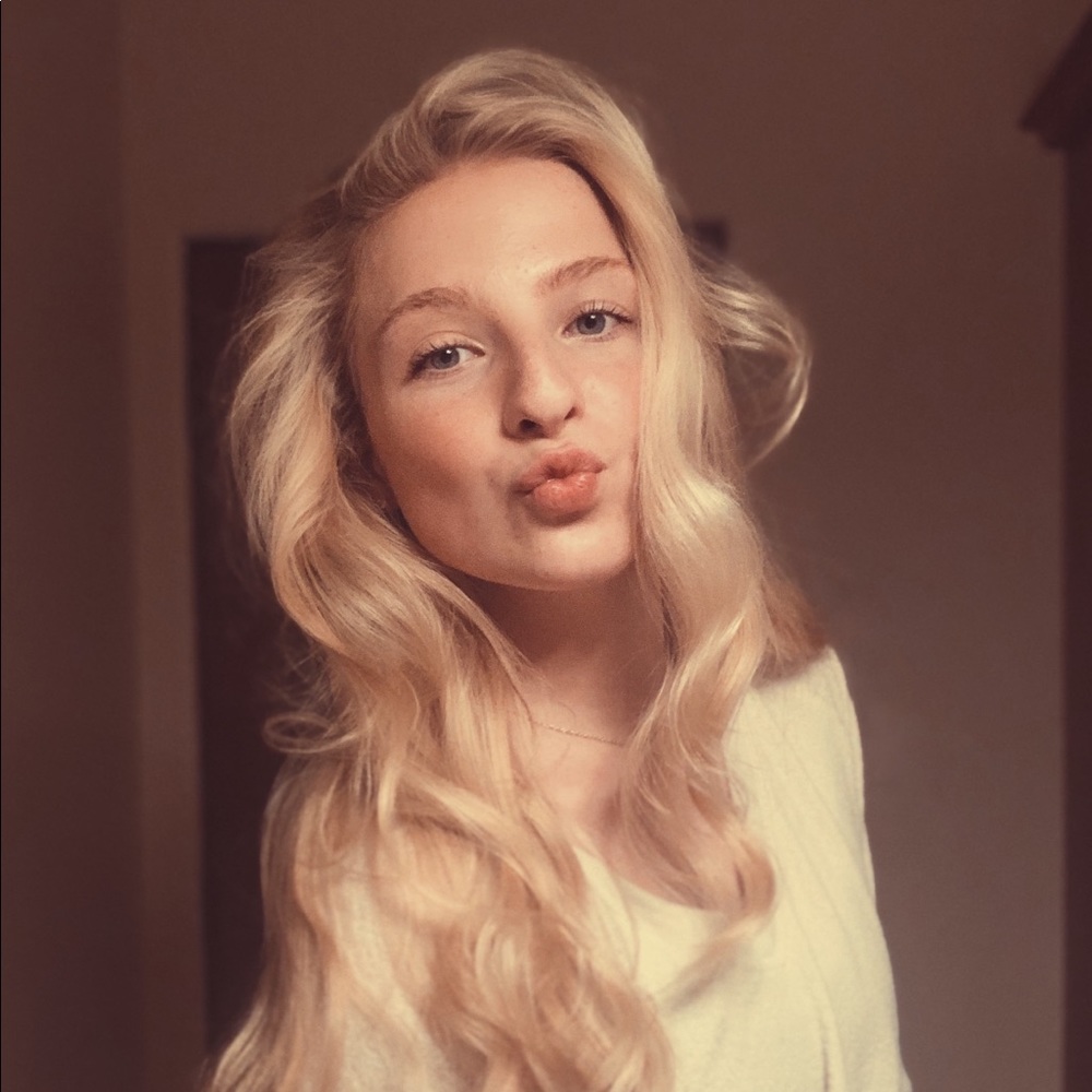 Meet your Posher, Mirabelle